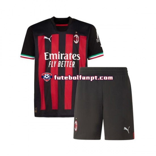 Camisola Principal AC Milan Época 2022/2023 Manga Curta ,Criança